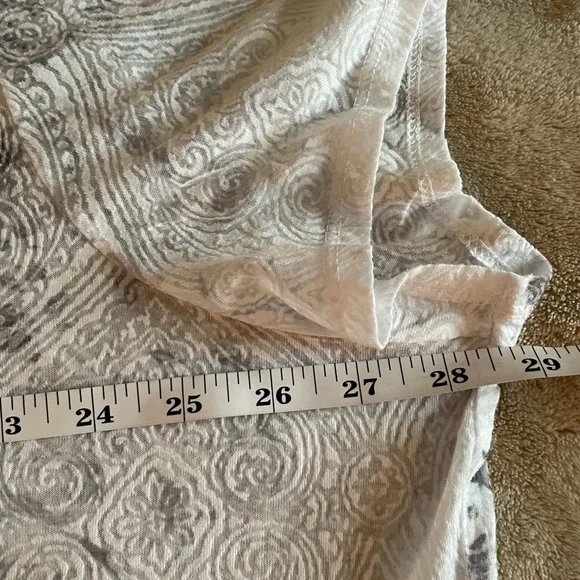 Coldwater Creek Women's Gray and White Patterned Tee Plus 3X - Picture 5 of 6